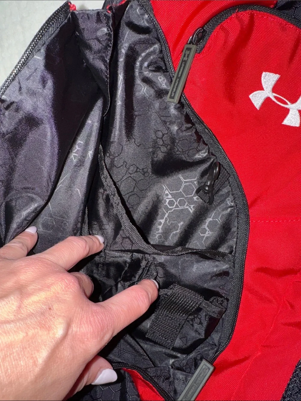 🎒 Under Armour Red & Black Backpack